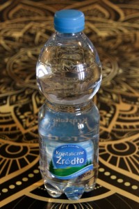 Woda niegazowana (500ml)