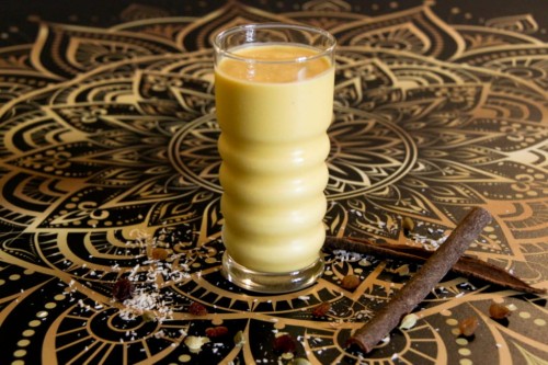 Coconut-mango lassi.jpg